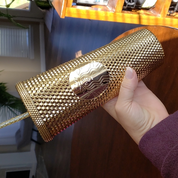 1 Gold Starbucks 2022 Venti Studded Cold Cup - Picture 3 of 6
